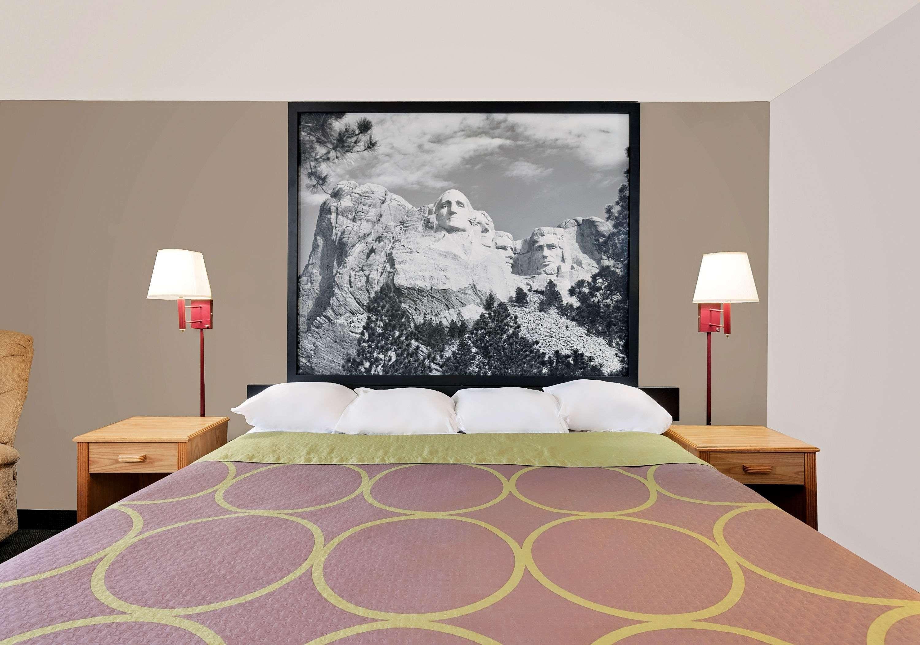 Super 8 By Wyndham Spearfish Hotel Buitenkant foto