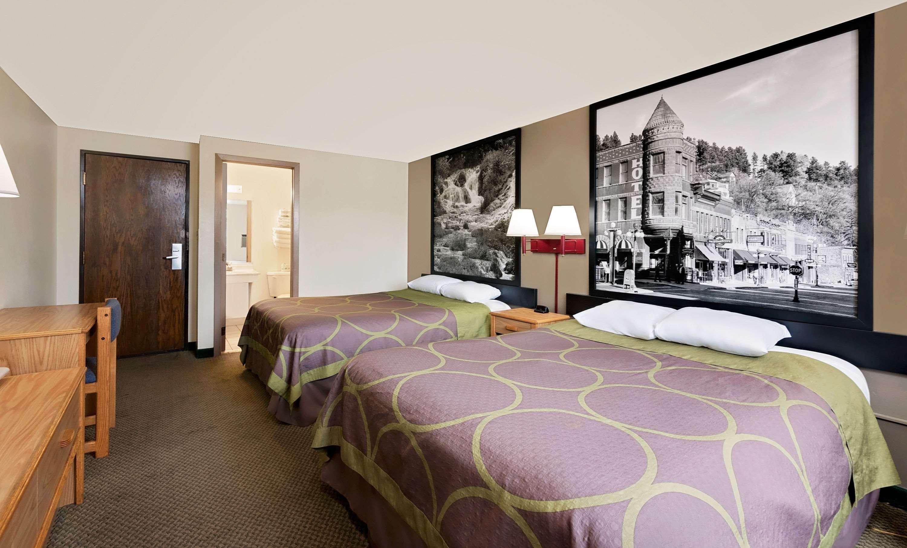 Super 8 By Wyndham Spearfish Hotel Buitenkant foto