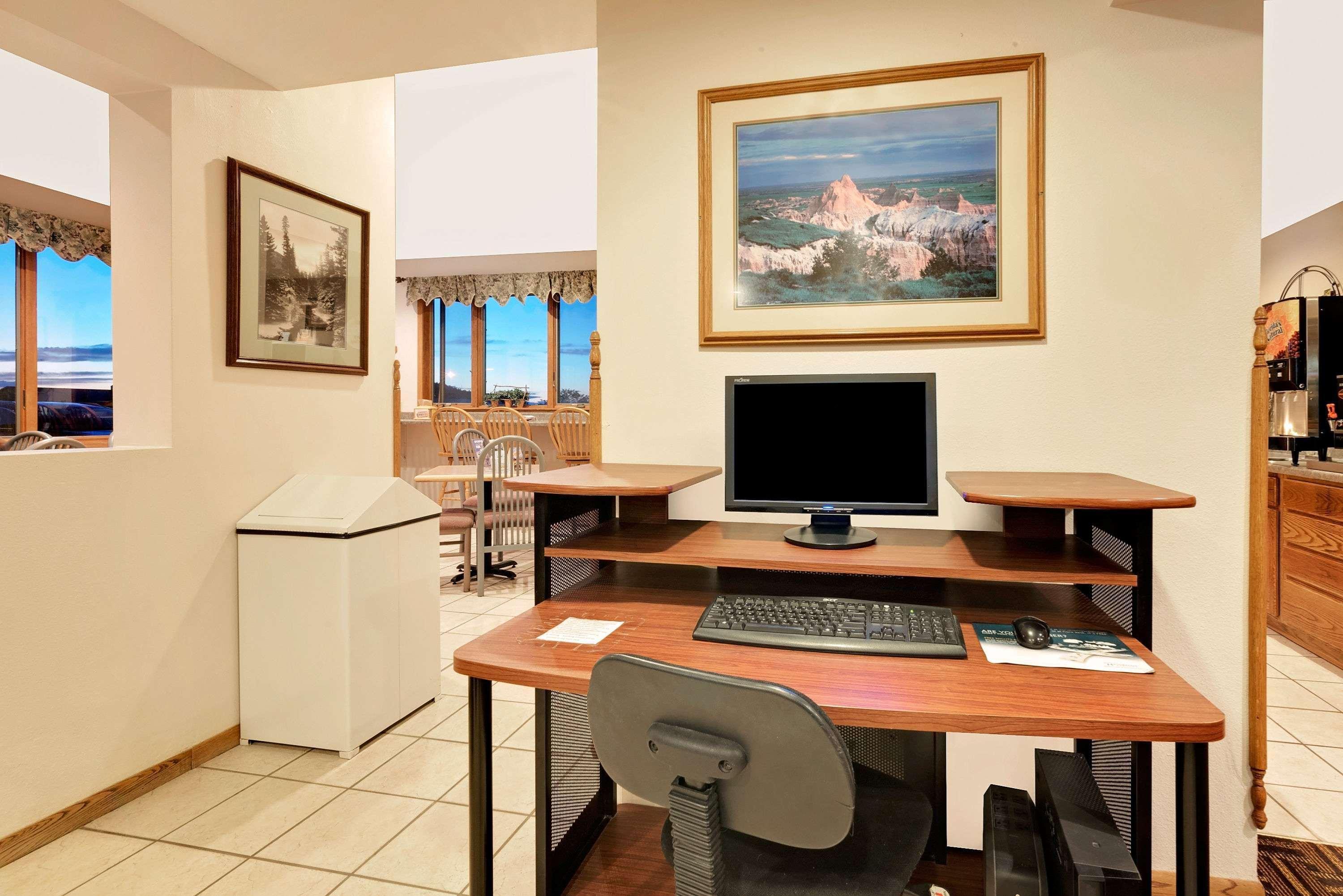 Super 8 By Wyndham Spearfish Hotel Buitenkant foto