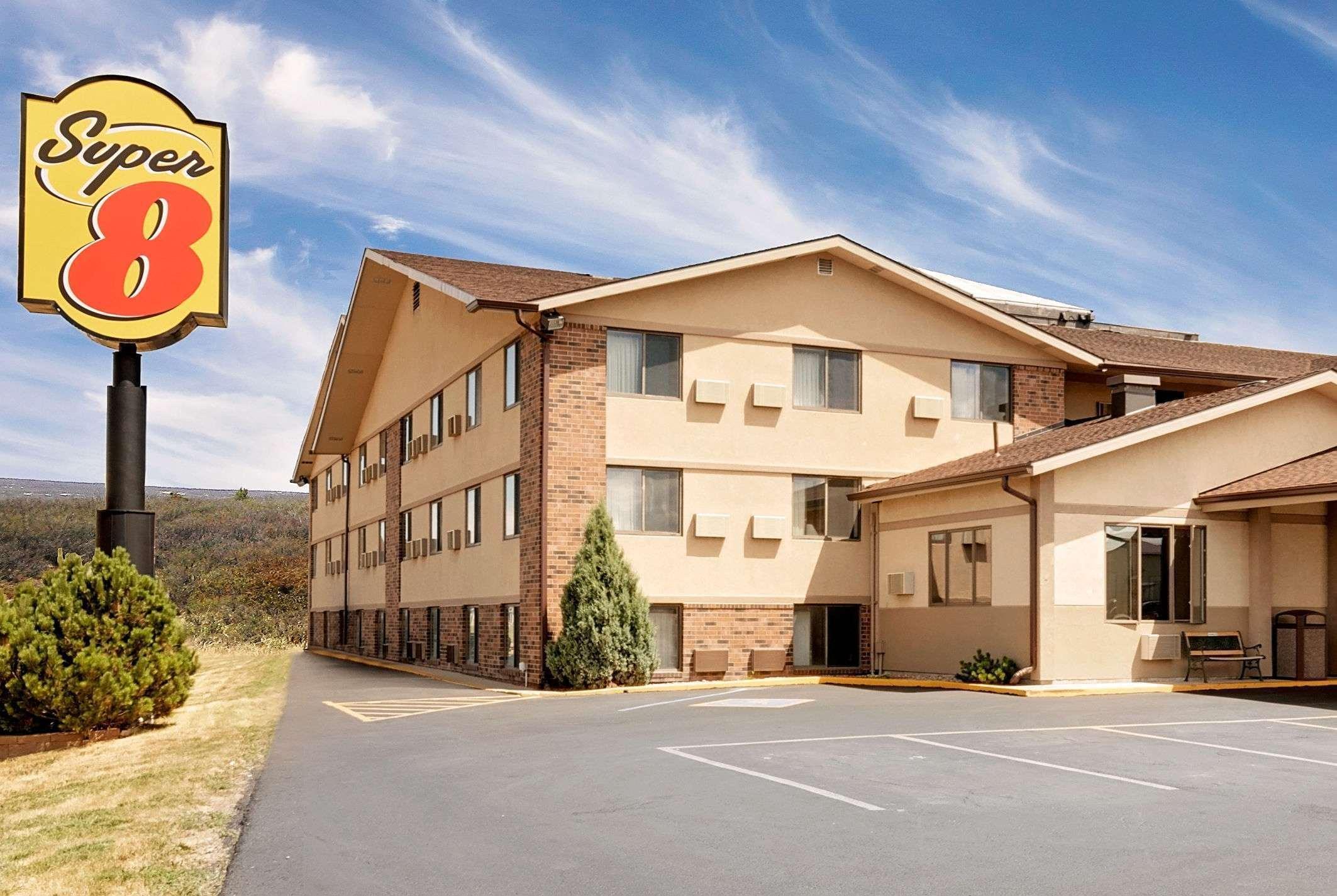 Super 8 By Wyndham Spearfish Hotel Buitenkant foto