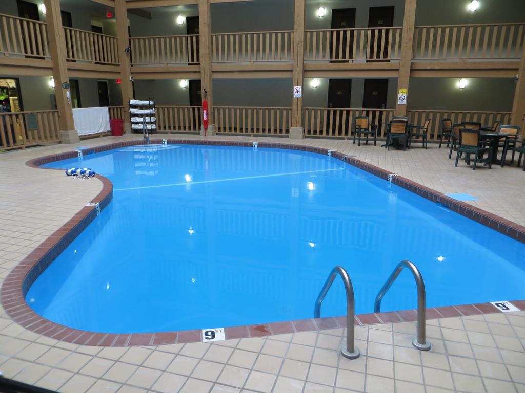Super 8 By Wyndham Spearfish Hotel Buitenkant foto