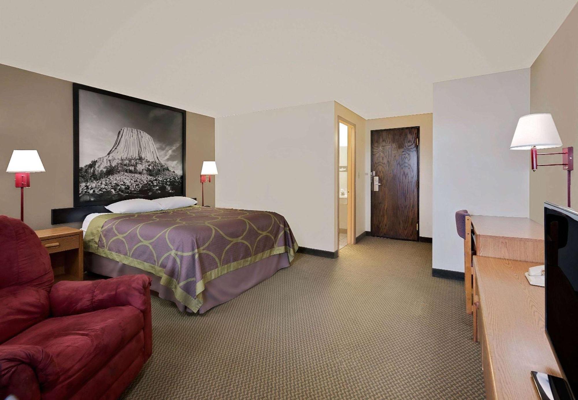 Super 8 By Wyndham Spearfish Hotel Buitenkant foto