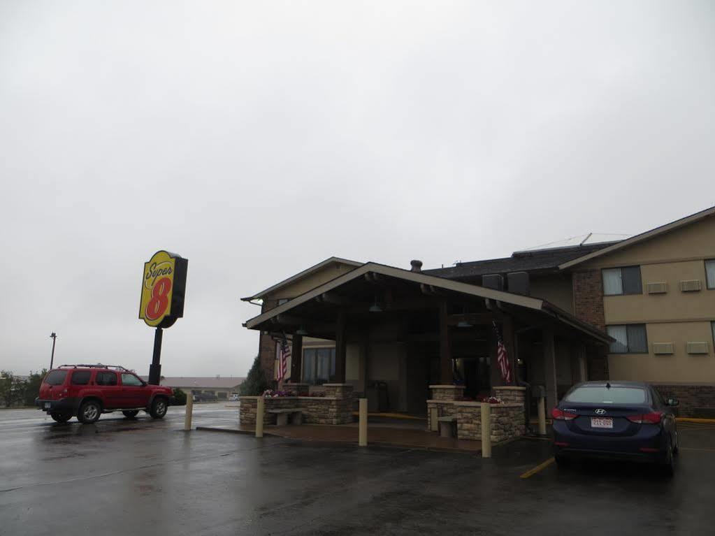 Super 8 By Wyndham Spearfish Hotel Buitenkant foto